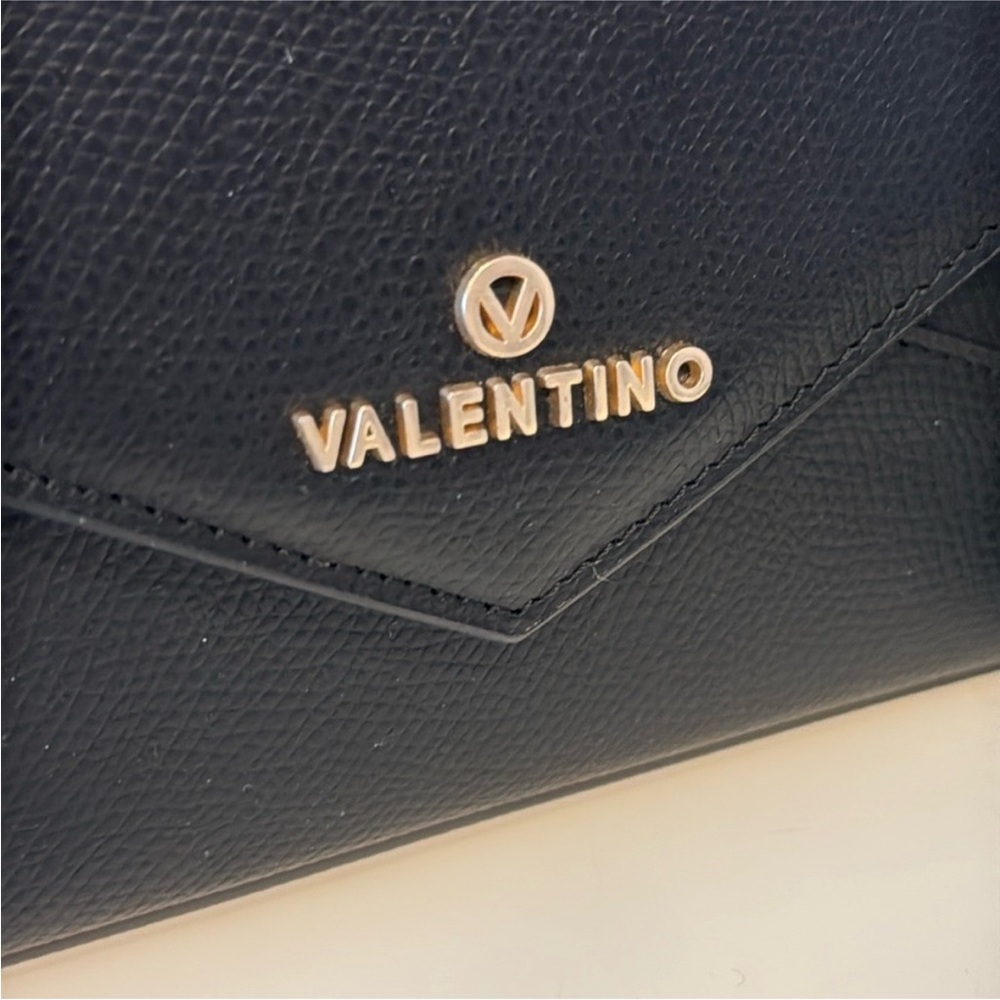 NEW✨Valentino Leather Envelope Wallet by Mario Valentino - Picture 2 of 9